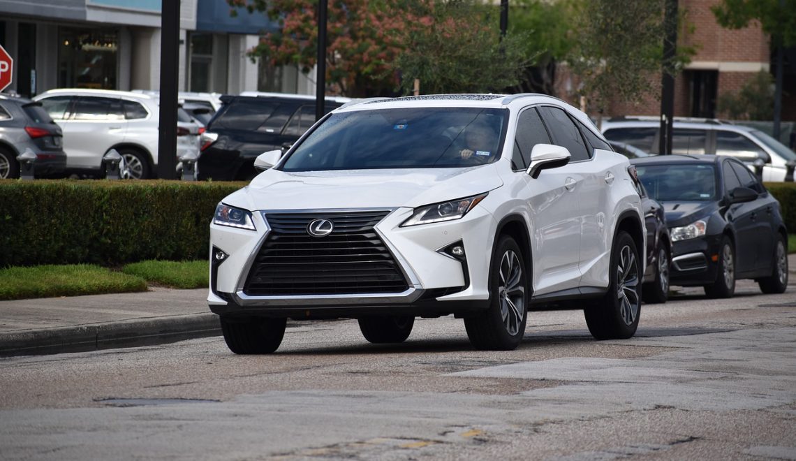 Lexus i jego korzenie oraz modele.